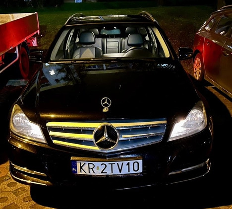 Mercedes-Benz Klasa C cena 35900 przebieg: 325000, rok produkcji 2012 z Kraków małe 379